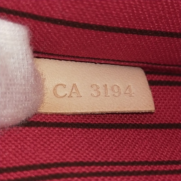 Louis Vuitton Accessory Neverfull Pouch Brown Monogram - Picture 9 of 9